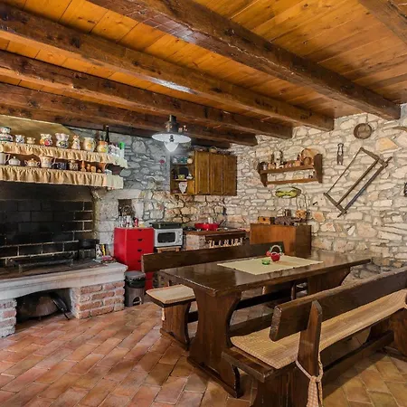 Holiday home Natura Mikulezi *